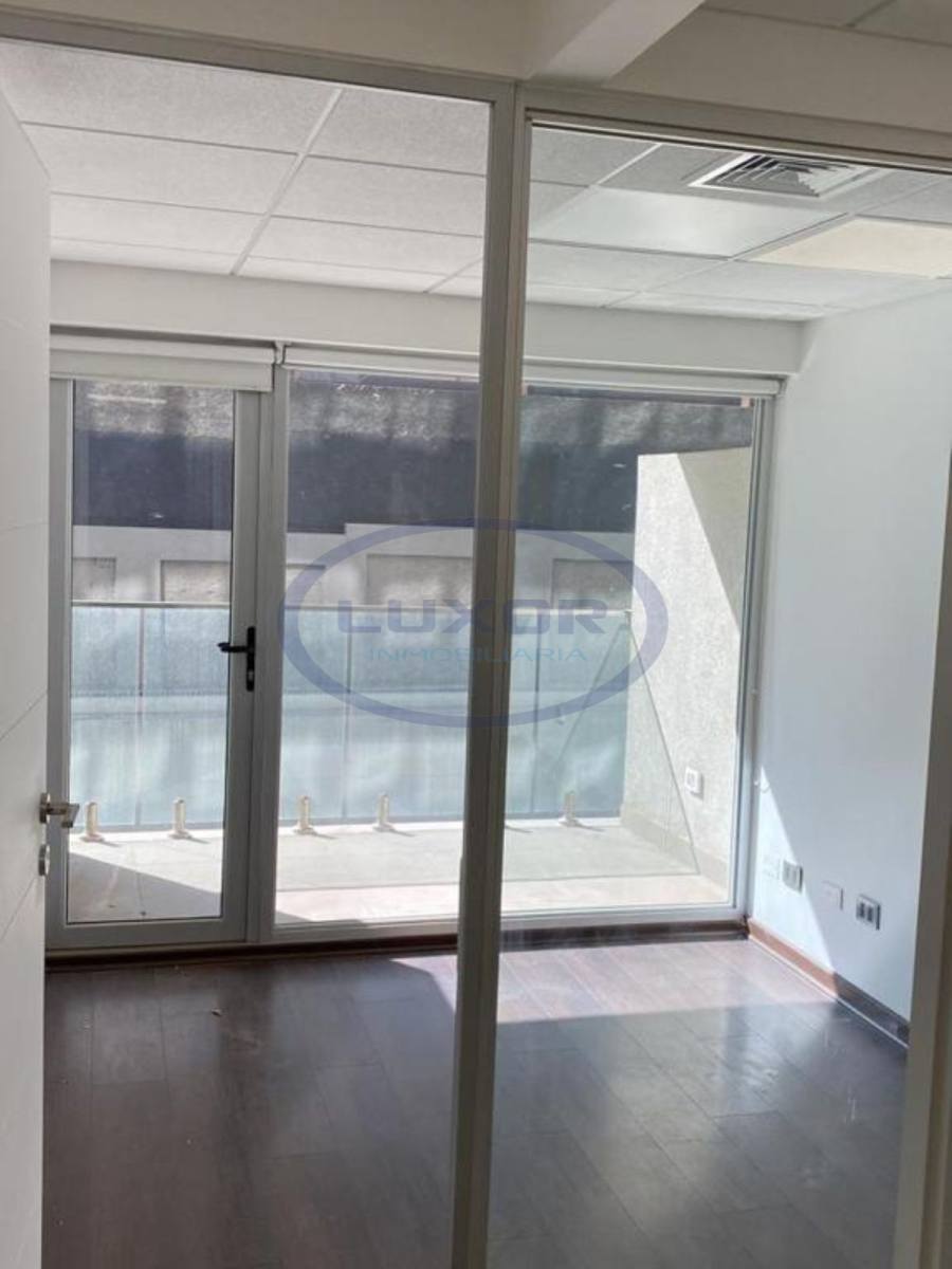 Oficina en Arriendo